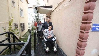 Engelli rampası hayatlarını kolaylaştırdı: Önceden sırtımda taşıyordum