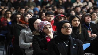Erzincanda gençler çalıştayda bir araya geldi