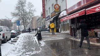 Erzincanda kar ve buzlanma düşmeye bağlı kırık vakalarını artırdı
