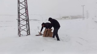 Erzurum polisinden yürekleri ısıtan hareketler