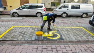 Esenyurtta park yeri bulmakta zorluk yaşayan engellilerin hayatı kolaylaştırılıyor