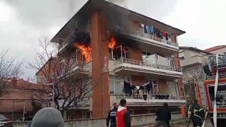 Eşine kızıp evi ateşe veren adam tutuklandı