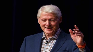 Eski ABD Başkanı Clinton, tedavi gördüğü hastaneden taburcu oldu