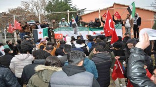 Eskişehirdeki Suriyeliler Esad rejiminin çöküşünü kutladı