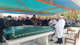 Ev alma fiyat anlaşmazlığı sonucu öldürülen baba ve oğlu toprağa verildi