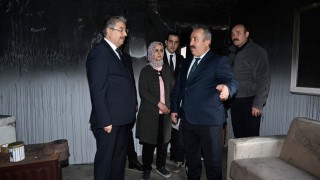 Evi Yanan Aileye Vali Yılmaz’dan Ziyaret