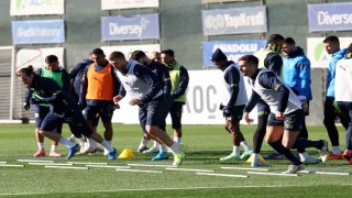 Fenerbahçe, Başakşehir maçı hazırlıklarını tamamladı