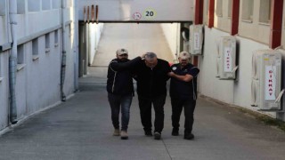 FETÖden aranan eski 4. sınıf emniyet müdürü Adanada yakalandı