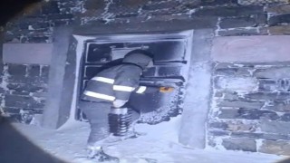 Fırtına ve tipiye yakalanan Dicle Elektrik ekipleri ölümden döndü