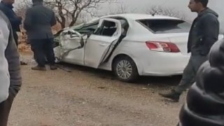 Gaziantepte otomobil ile halk otobüsü çarpıştı: 5 yaralı