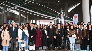 Genç Yetenekler Kariyer Fuarında Buluştu