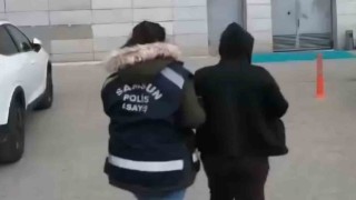 Girdiği evden 200 bin TLlik altın çalan kadın yakalandı