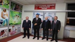 Hakkaride ilk kez bypass ve kalp kapak değişimi ameliyatları gerçekleşti