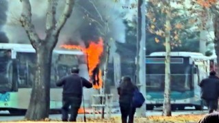 Halk otobüsü alev alev yandı