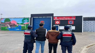 Hapis cezasıyla aranan 2 şahsı jandarma yakaladı