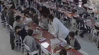 Heimlich manevrası ile öğrenciyi kurtaran Kahraman öğretmen o anları anlattı