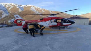 Helikopter ambulans 60 yaşındaki hasta için havalandı
