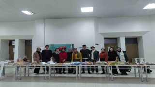 Hemşirelik bölümü öğrencilerinden köy okullarına destek