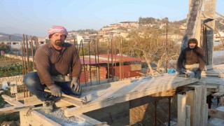 Her köşesinde binaların yükseldiği Hatay'da inşaat kalıpçılarının yevmiyesi bin 750 TL'yi buldu