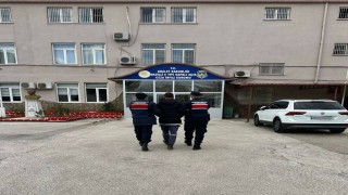 Hırsızlık suçundan 16 yılla aranan hükümlüyü jandarma yakaladı