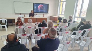 Hisarcıkta öğrenci velilerine teknoloji bağımlılığı ve akran zorbalığı semineri