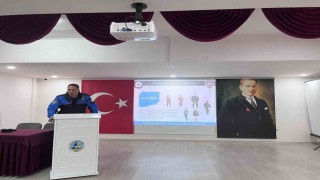 Iğdır Emniyet Müdürlüğünden öğrencilere bilgilendirme eğitimi