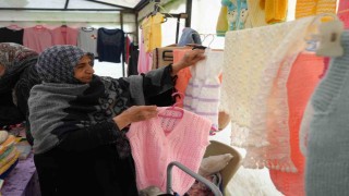 Iğdırda kadınlar ürettiklerini Kadın Emek Pazarında satarak ev ekonomisine destek oluyor