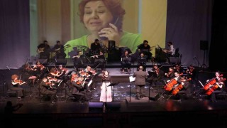 İlk kez bir Türk orkestrası, Toygar Işıklının eserlerini seslendirdi