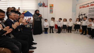 İlkadımlı minikler İstiklal Marşı ile duygulandırdı
