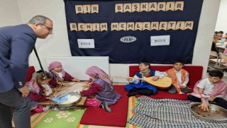 İlkokul öğrencileri geleneklere uygun Yerli Malı Haftasını kutladı