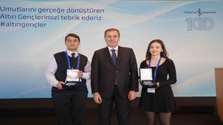 İş Bankasından Altın Gençlere ödül