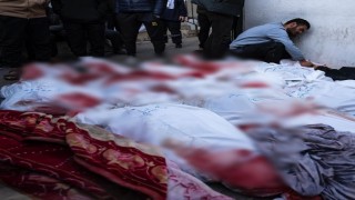 İsrail ordusu Gazze Şeridindeki Nuseyrat Mülteci Kampını vurdu: En az 25 ölü, 40 yaralı