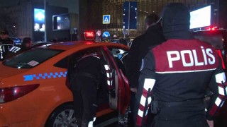 İstanbul Emniyet Müdürü Yıldız, Taksimde denetime katıldı