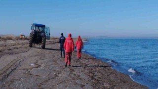 İstanbulda denize düşen iki kardeş için Çanakkalede de arama çalışması başlatıldı