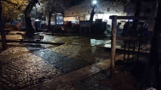İstanbulda sağanak yağış gece saatlerinde de etkisini sürdürüyor