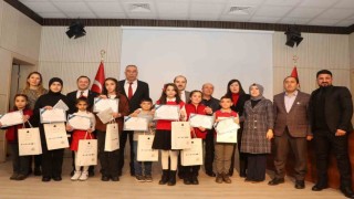 İstiklal Marşını en iyi okumak için yarıştılar