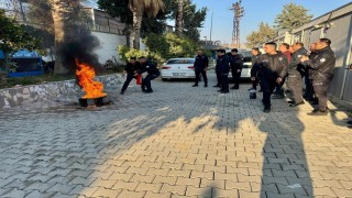 İtfaiye ekiplerinden polislere yangın eğitimi