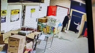 İzmirde korku dolu anlar: Bindiği asansörün kabini düştü, o anlar kamerada