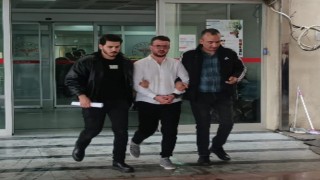 İzmirde müftülük görevlisini öldüren şahıs tutuklandı
