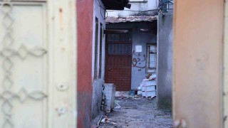 İzmirde yaşayan bazı Suriyeliler dönüş hazırlığında: İlanlar veriliyor