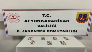 Jandarma uyuşturucu hap ele geçirdi