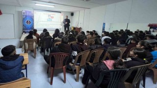 Jandarmadan 325 öğrenci ve 18 öğretmene siber farkındalık eğitimi