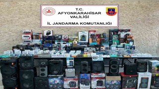 Jandarmadan kaçak elektronik eşya baskını