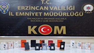 Kaçak cep telefonu satışı yapan şahıs yakalandı