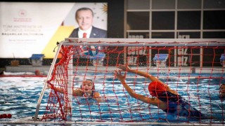Kadınlar Türkiye Sutopu Şampiyonası Balıkesirde başladı