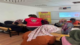 Kadınlara “KADES” uygulaması tanıtıldı