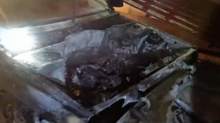 Kahramanmaraşta seyir halindeki otomobilde yangın