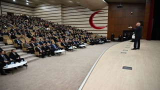 Kamu görevlilerine protokol dersi