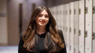 Kanser tedavisi gören çocuklar yılbaşı partisinde doyasıya eğlendi
