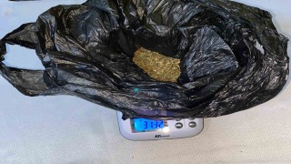 Karacabeyde zehir tacirlerine operasyon: 7 tutuklu
